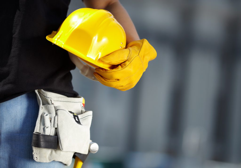 Equipamentos de segurança que devem ser oferecidos na construção civil.